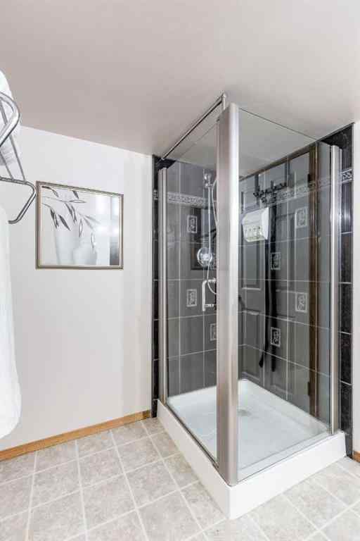 MLS&reg; # A2271201 - 512 11 Street  in NONE Dunmore, Residential Open Houses