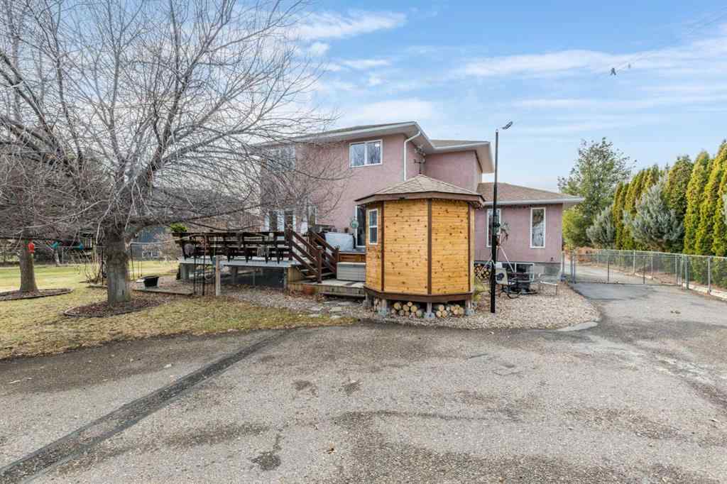 MLS&reg; # A2271201 - 512 11 Street  in NONE Dunmore, Residential Open Houses
