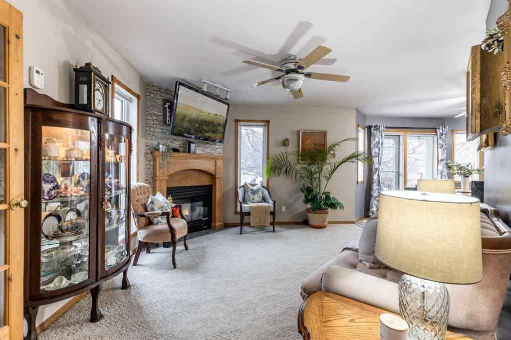 MLS&reg; # A2271201 - 512 11 Street  in NONE Dunmore, Residential Open Houses