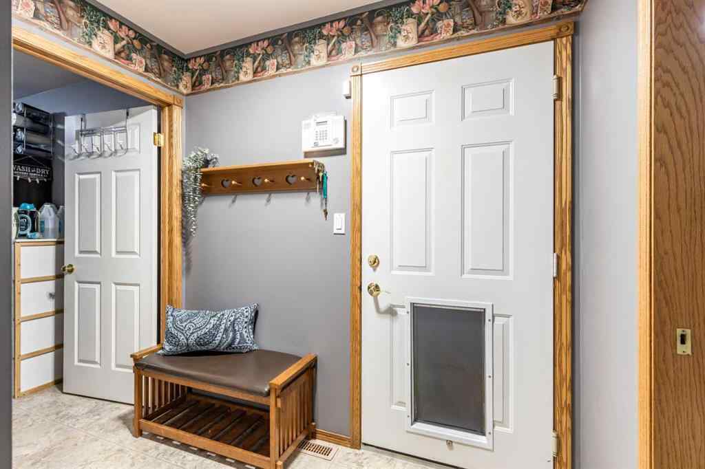 MLS&reg; # A2271201 - 512 11 Street  in NONE Dunmore, Residential Open Houses