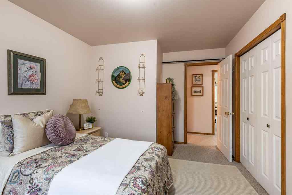 MLS&reg; # A2271201 - 512 11 Street  in NONE Dunmore, Residential Open Houses