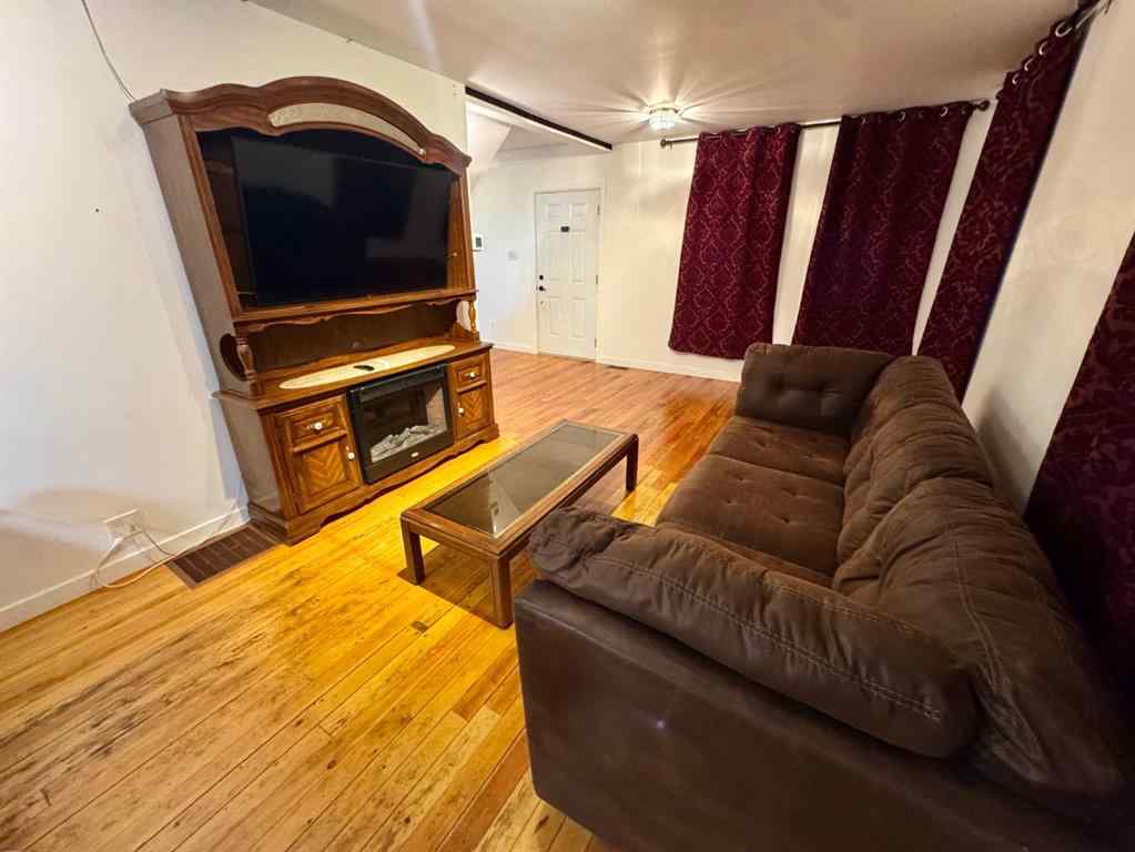 MLS&reg; # A2271206 - 648 Main Street   in NONE Pincher Creek, Residential Open Houses