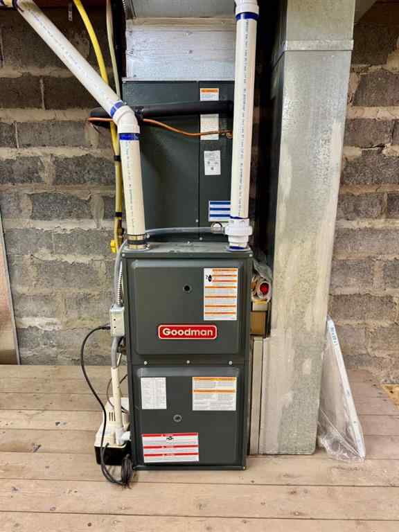 MLS&reg; # A2271206 - 648 Main Street   in NONE Pincher Creek, Residential Open Houses