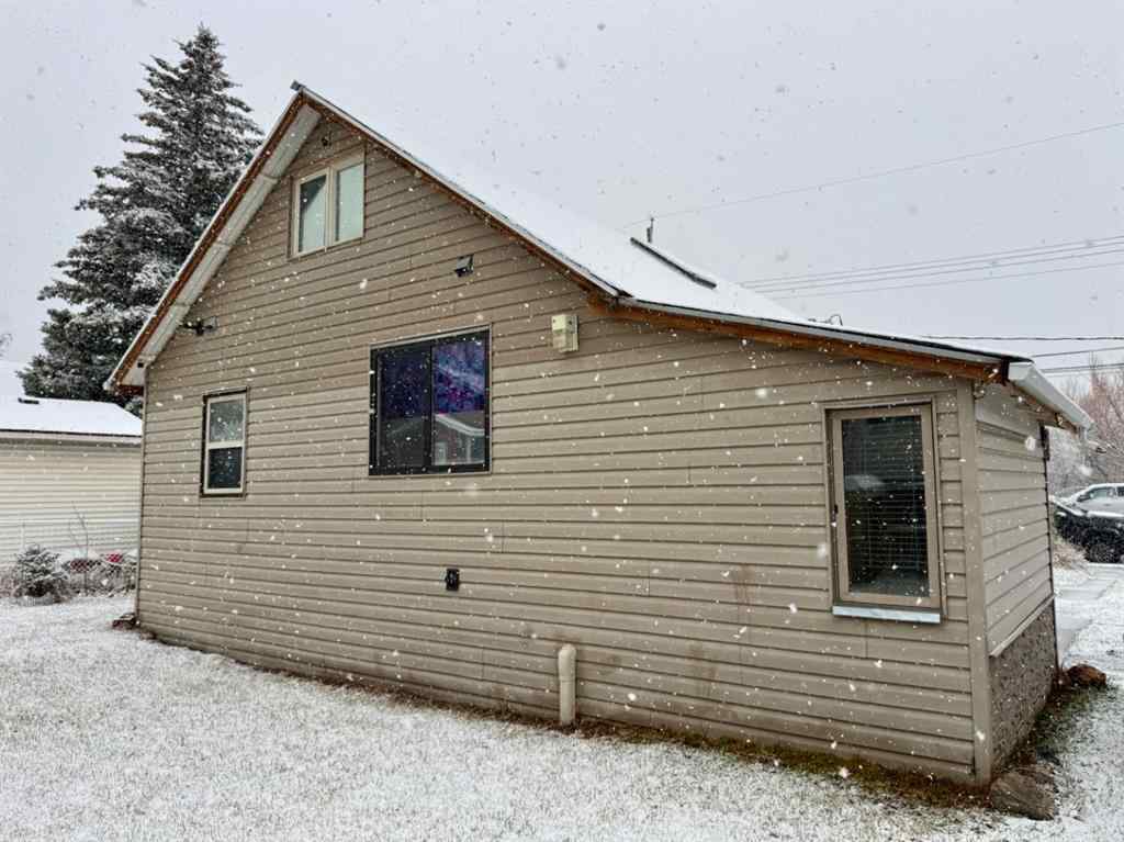 MLS&reg; # A2271206 - 648 Main Street   in NONE Pincher Creek, Residential Open Houses