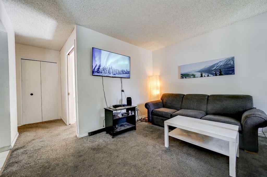 MLS&reg; # A2271209 - 3 Columbia Place W in Varsity Village Lethbridge, Residential Open Houses