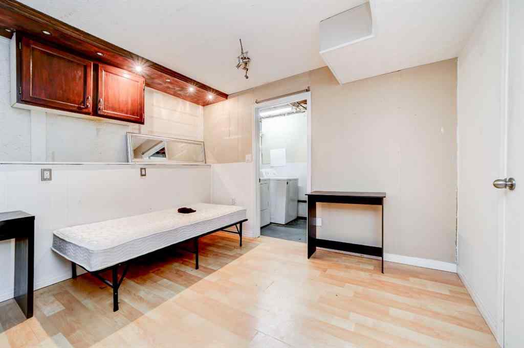 MLS&reg; # A2271209 - 3 Columbia Place W in Varsity Village Lethbridge, Residential Open Houses