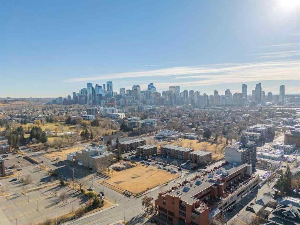 MLS&reg; # A2271213 - Unit #438 1421 7 Avenue NW in Hillhurst Calgary, Residential Open Houses