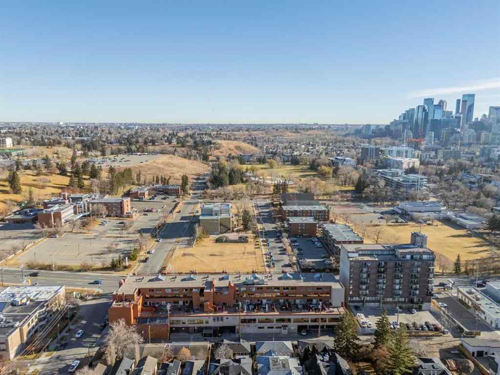 MLS&reg; # A2271213 - Unit #438 1421 7 Avenue NW in Hillhurst Calgary, Residential Open Houses