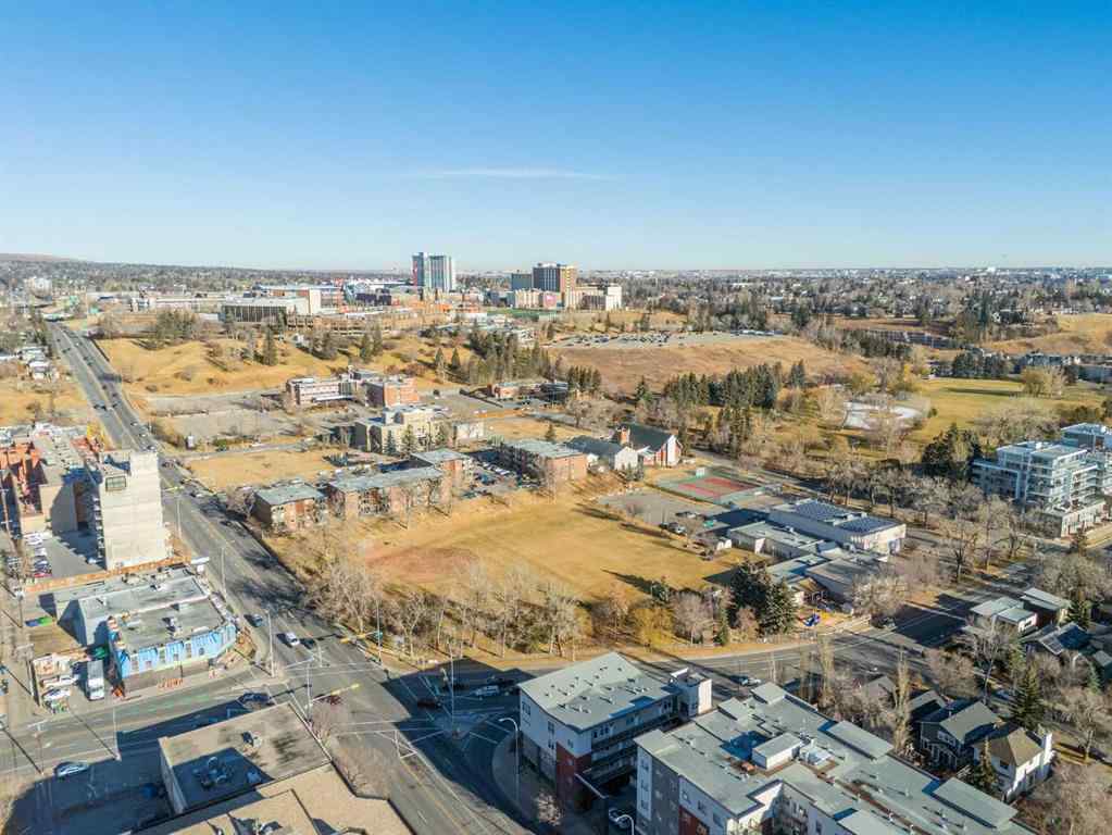 MLS&reg; # A2271213 - Unit #438 1421 7 Avenue NW in Hillhurst Calgary, Residential Open Houses