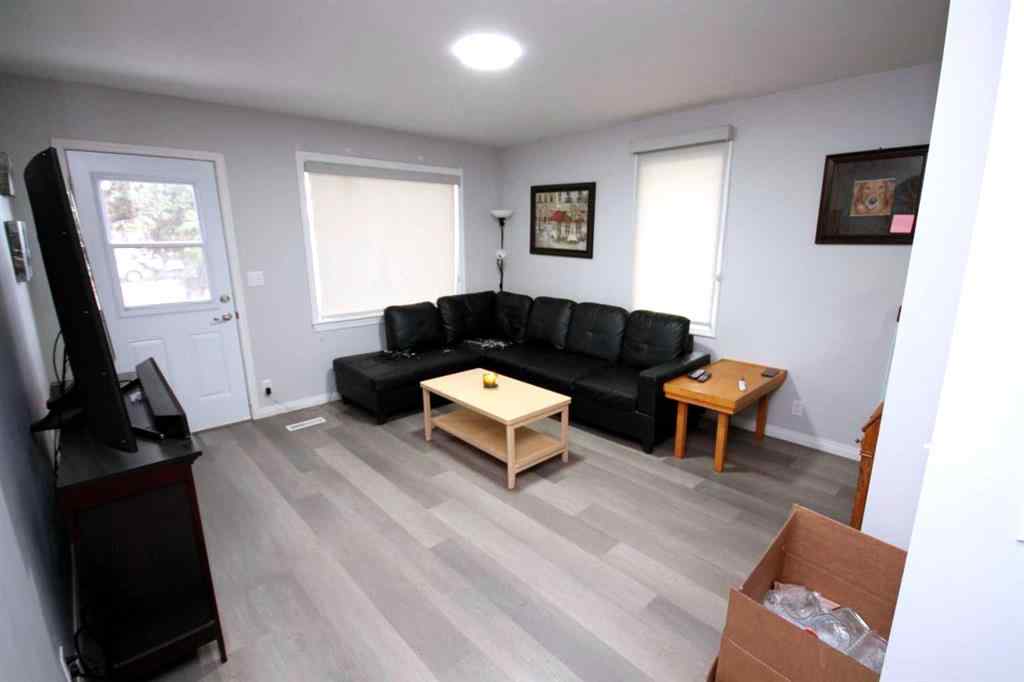 MLS&reg; # A2271215 - 5620 54 Street  in NONE Taber, Residential Open Houses