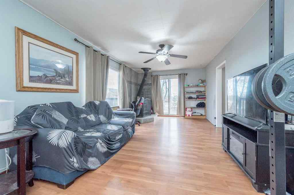 MLS&reg; # A2271216 - 10435 104 Avenue  in College Park Grande Prairie, Residential Open Houses