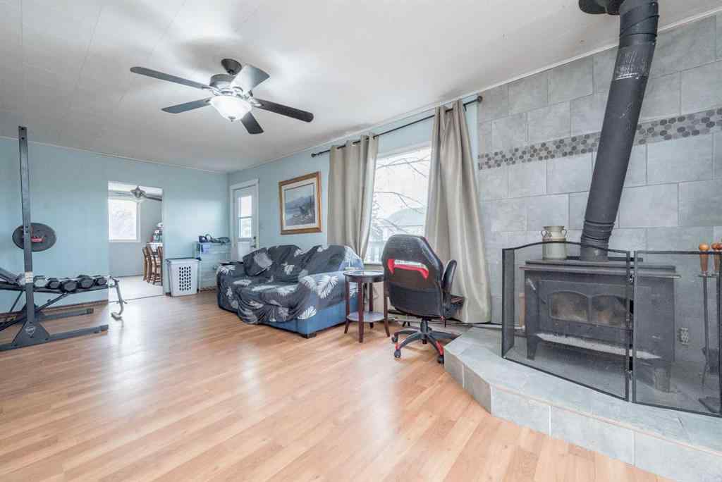 MLS&reg; # A2271216 - 10435 104 Avenue  in College Park Grande Prairie, Residential Open Houses