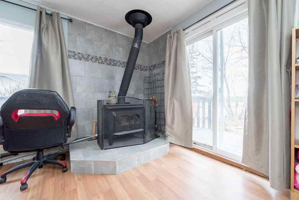 MLS&reg; # A2271216 - 10435 104 Avenue  in College Park Grande Prairie, Residential Open Houses