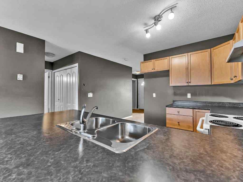 MLS&reg; # A2271218 - 29 Northlands Lane NE in Northeast Crescent Heights Medicine Hat, Residential Open Houses