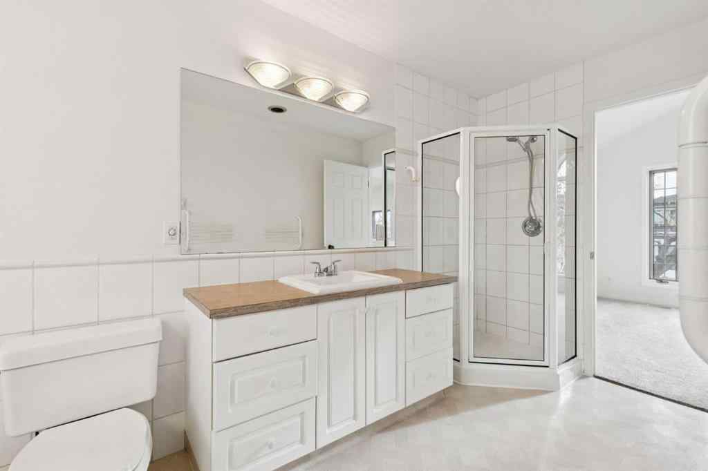 MLS® # A2271219 - 3330 19 Avenue SW in Killarney/Glengarry Calgary, Residential Open Houses