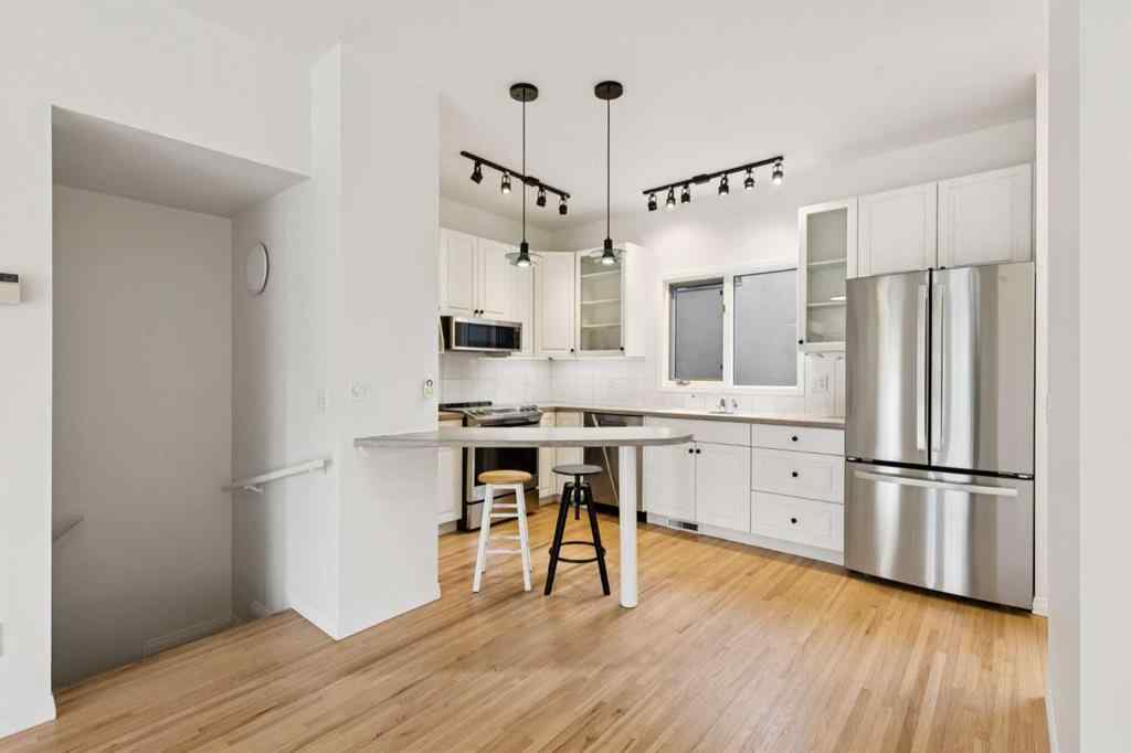 MLS® # A2271219 - 3330 19 Avenue SW in Killarney/Glengarry Calgary, Residential Open Houses