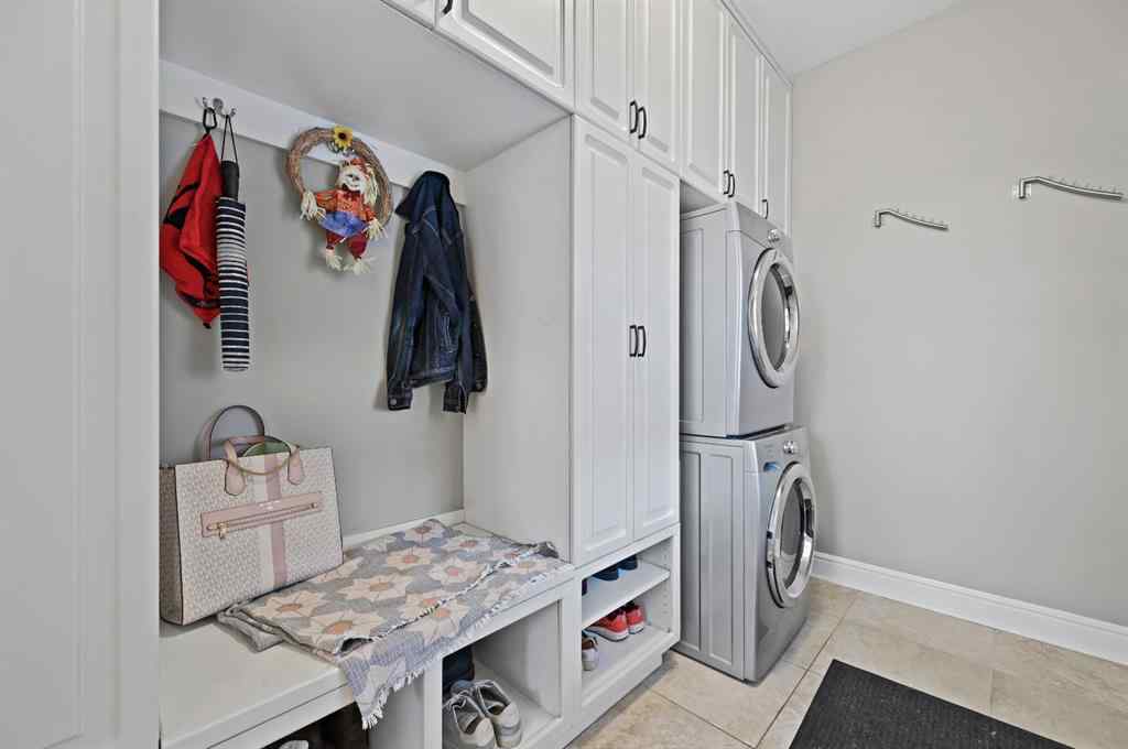 MLS&reg; # A2271226 - 3208 Parkdale Boulevard NW in Parkdale Calgary, Residential Open Houses