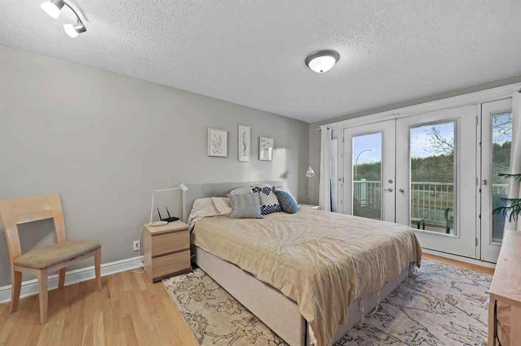 MLS&reg; # A2271226 - 3208 Parkdale Boulevard NW in Parkdale Calgary, Residential Open Houses