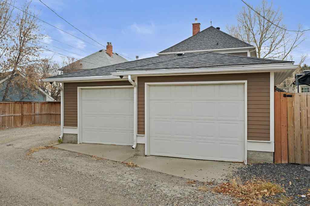 MLS&reg; # A2271226 - 3208 Parkdale Boulevard NW in Parkdale Calgary, Residential Open Houses