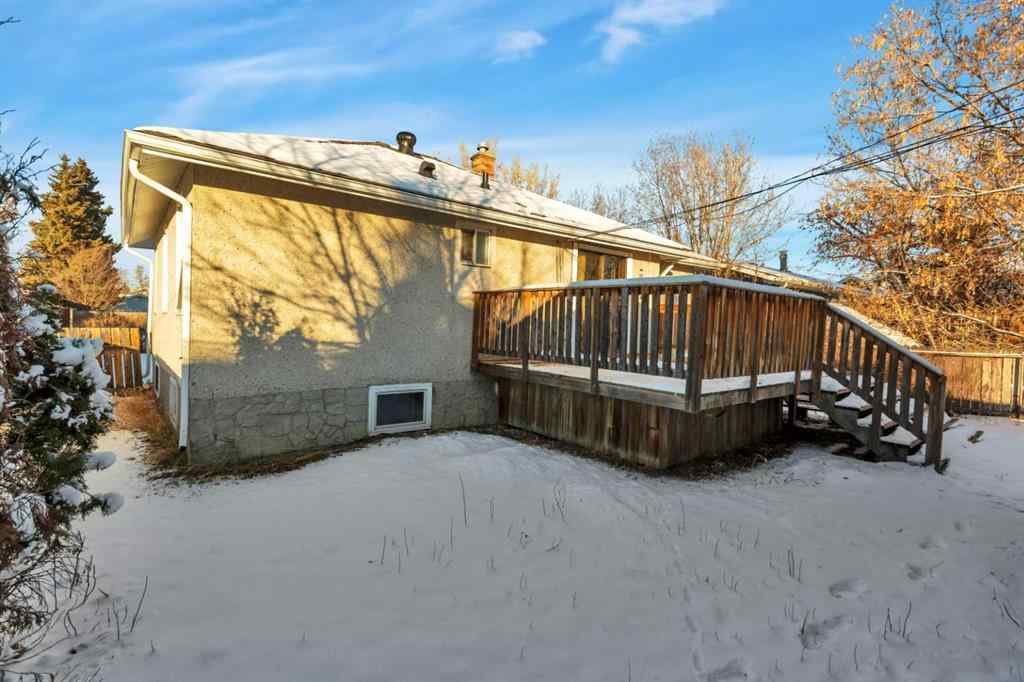 MLS&reg; # A2271228 - 3725 45 Street  in Eastview Red Deer, Residential Open Houses