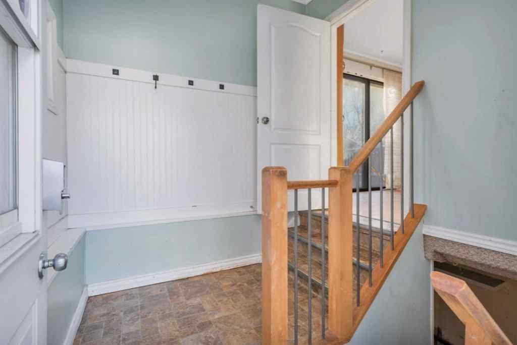 MLS&reg; # A2271228 - 3725 45 Street  in Eastview Red Deer, Residential Open Houses