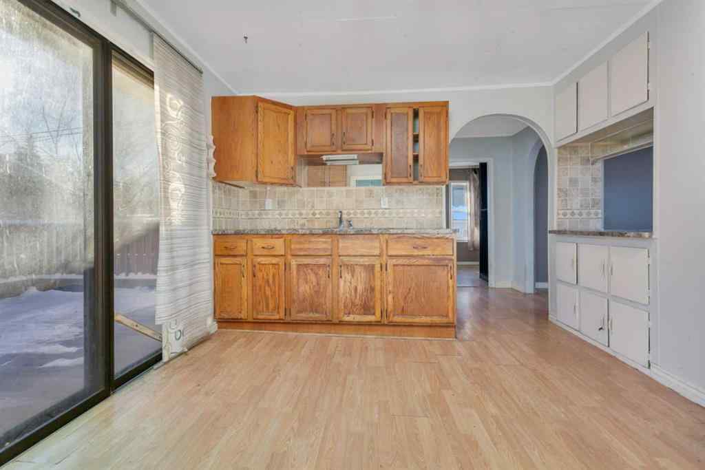 MLS&reg; # A2271228 - 3725 45 Street  in Eastview Red Deer, Residential Open Houses