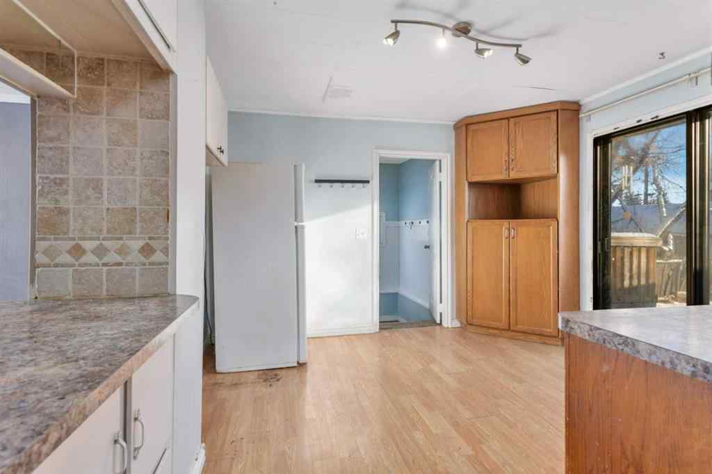 MLS&reg; # A2271228 - 3725 45 Street  in Eastview Red Deer, Residential Open Houses