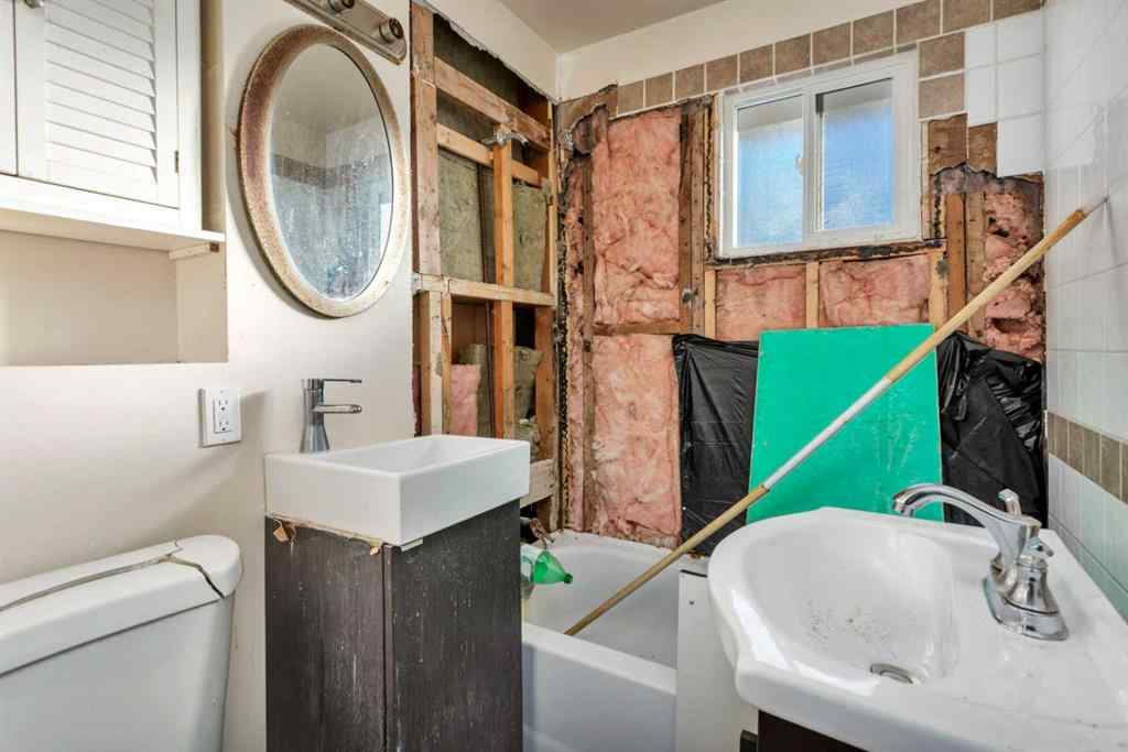 MLS&reg; # A2271228 - 3725 45 Street  in Eastview Red Deer, Residential Open Houses