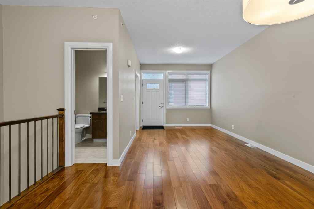 MLS® # A2271234 - Unit #402 476 14 Street NW in Hillhurst Calgary, Residential Open Houses