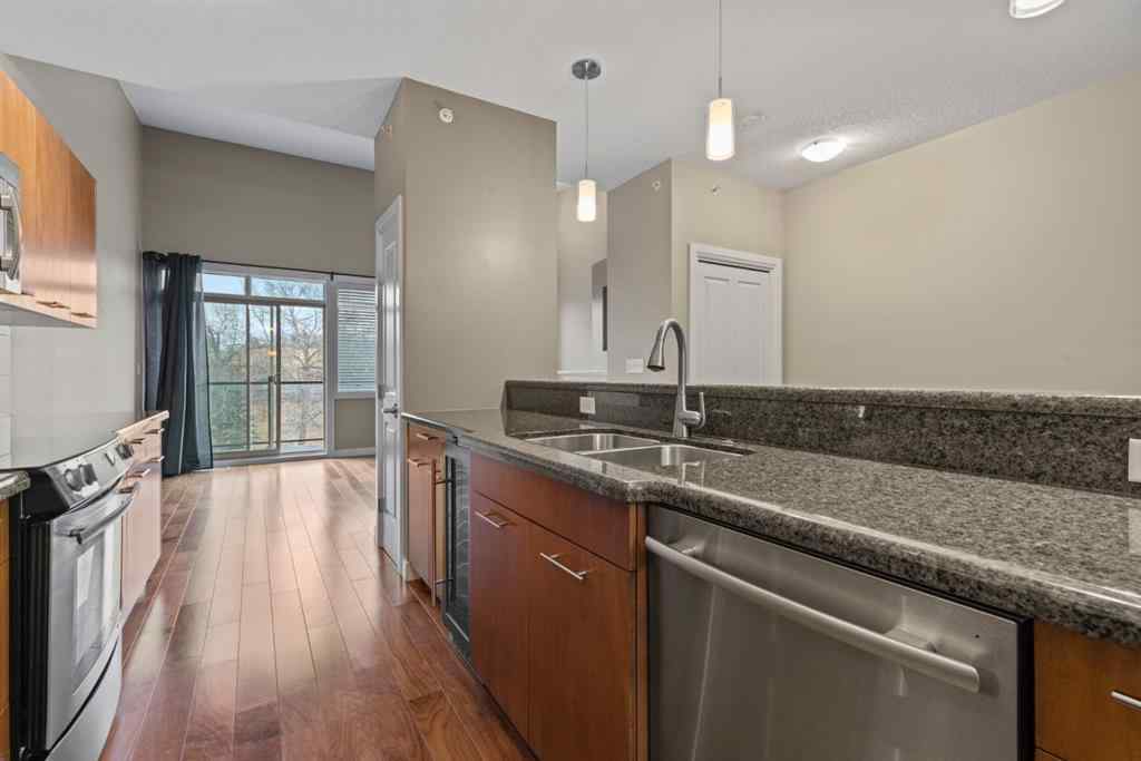 MLS® # A2271234 - Unit #402 476 14 Street NW in Hillhurst Calgary, Residential Open Houses