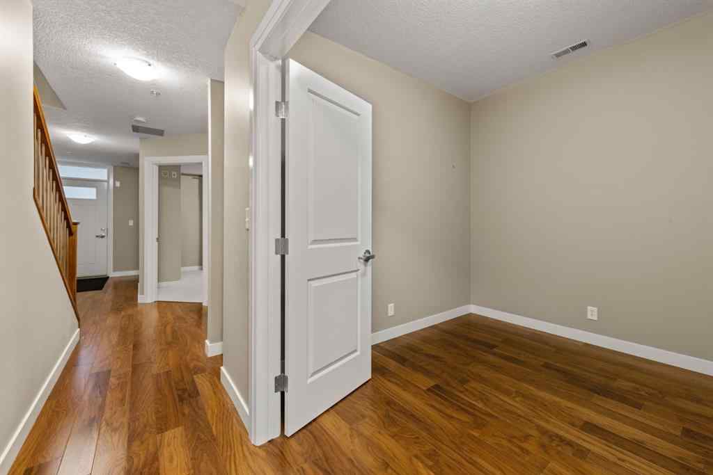 MLS® # A2271234 - Unit #402 476 14 Street NW in Hillhurst Calgary, Residential Open Houses