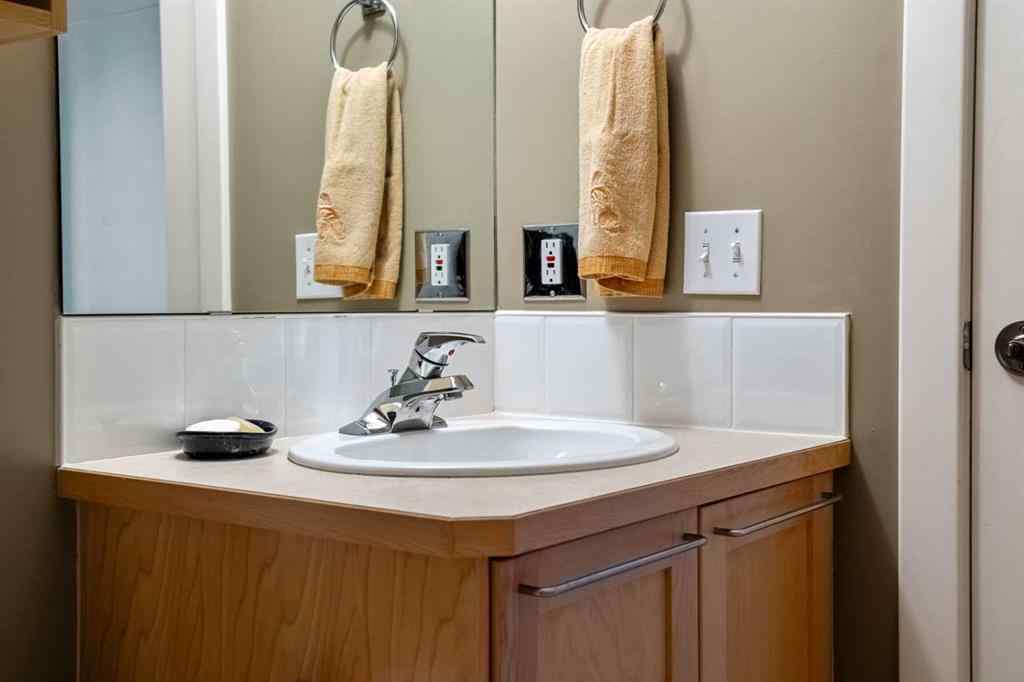 MLS&reg; # A2271235 - 702 Patterson View SW in Patterson Calgary, Residential Open Houses