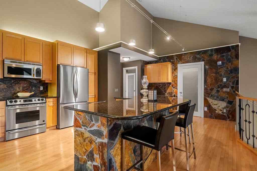 MLS&reg; # A2271235 - 702 Patterson View SW in Patterson Calgary, Residential Open Houses