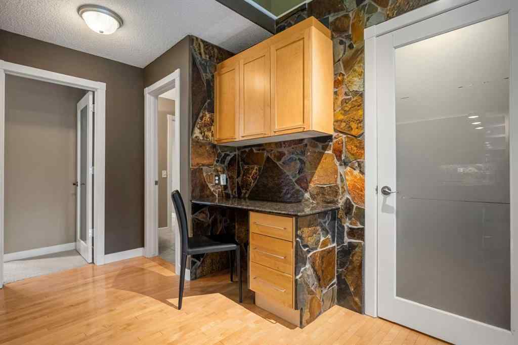 MLS&reg; # A2271235 - 702 Patterson View SW in Patterson Calgary, Residential Open Houses