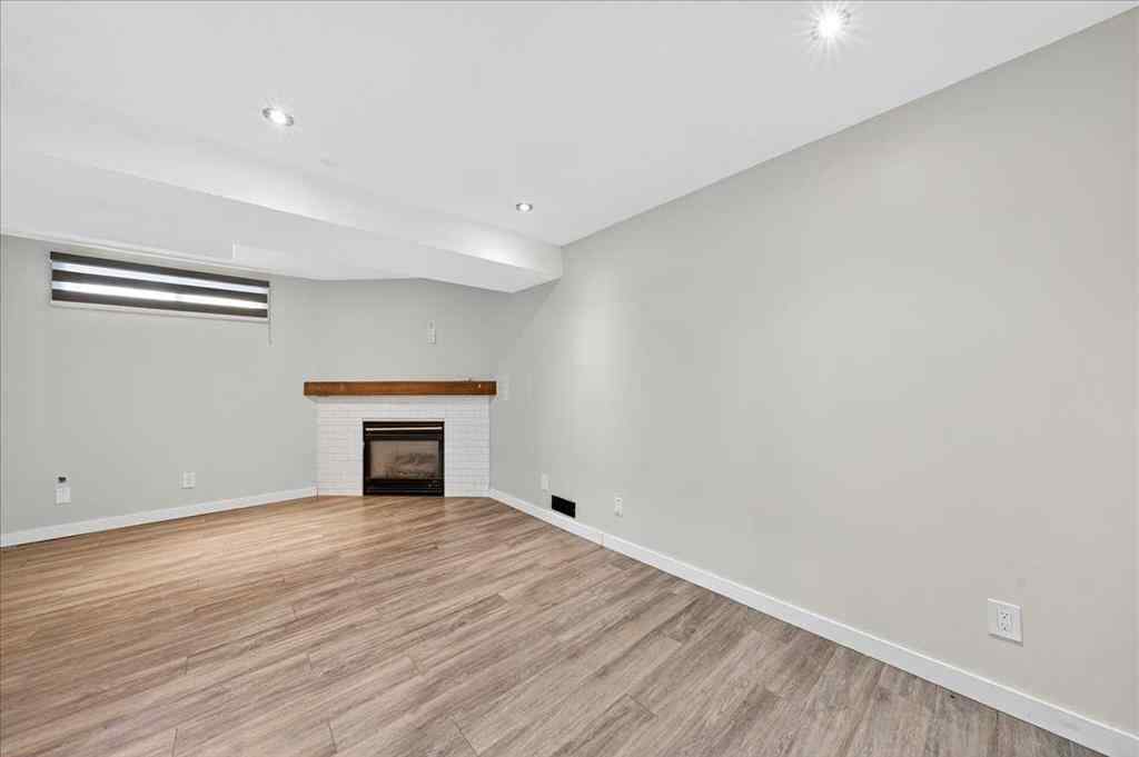 MLS&reg; # A2271237 - 2103 Country Hills Circle NW in Country Hills Calgary, Residential Open Houses