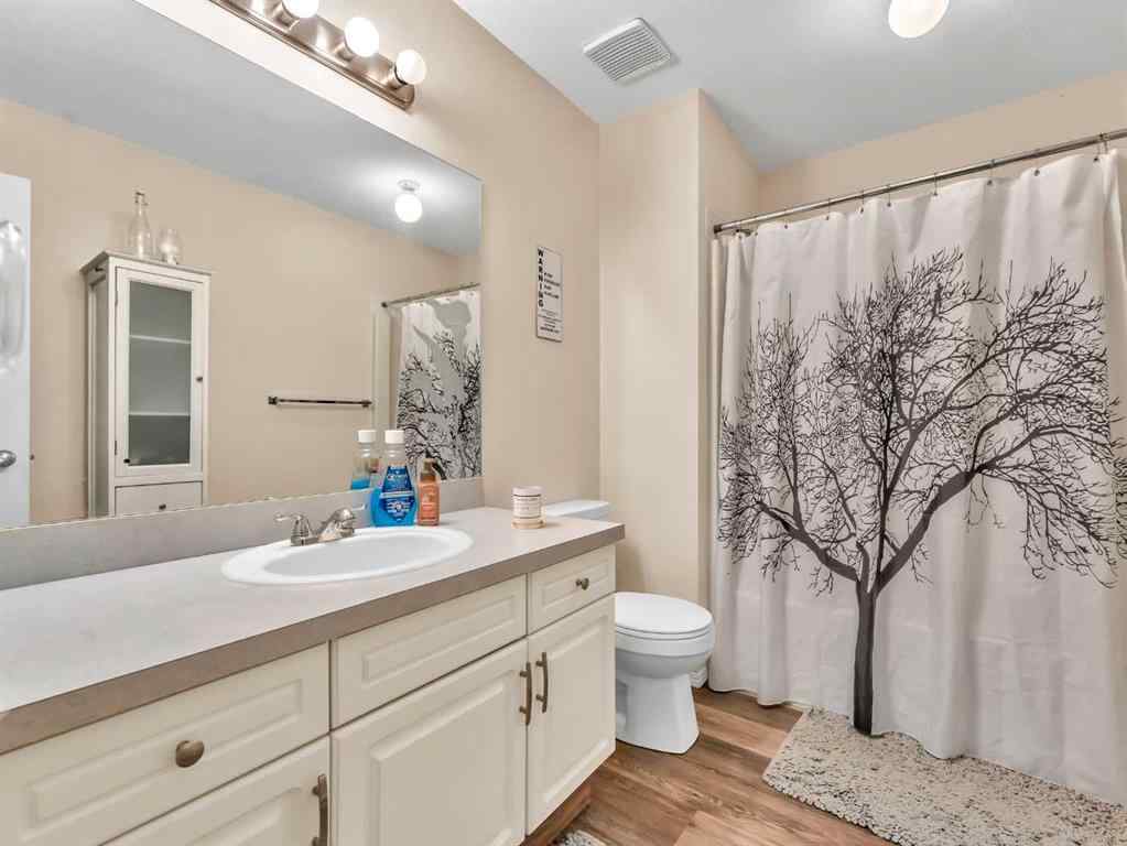 MLS&reg; # A2271240 - 933 & 935 1 Street SW in SW Hill Medicine Hat, Multi-Family Open Houses