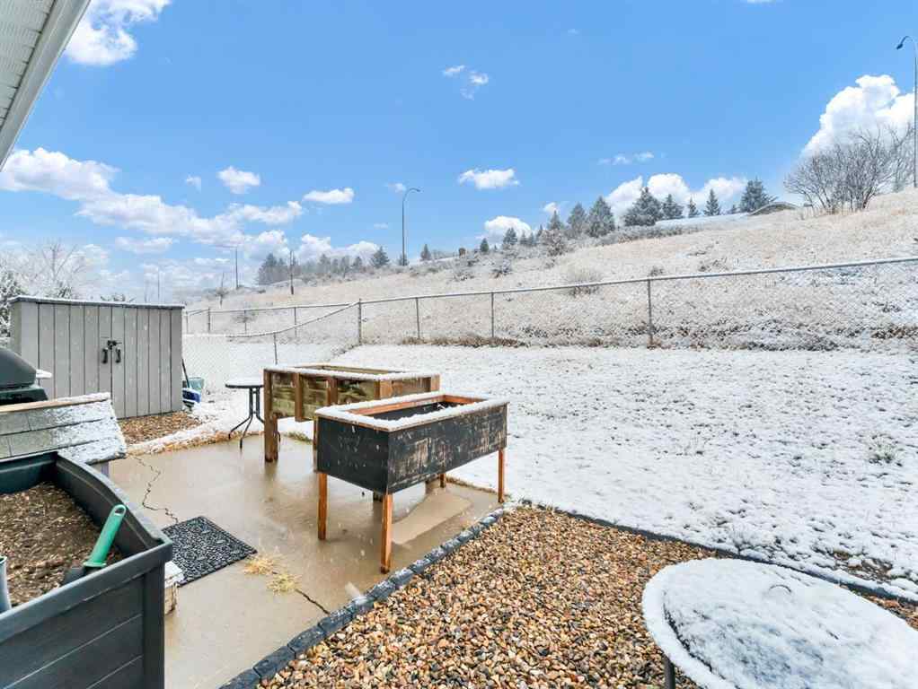 MLS&reg; # A2271240 - 933 & 935 1 Street SW in SW Hill Medicine Hat, Multi-Family Open Houses