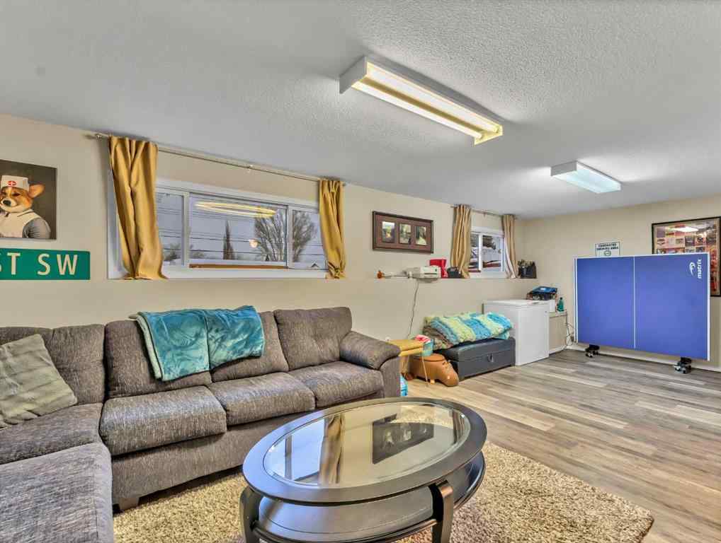 MLS&reg; # A2271240 - 933 & 935 1 Street SW in SW Hill Medicine Hat, Multi-Family Open Houses