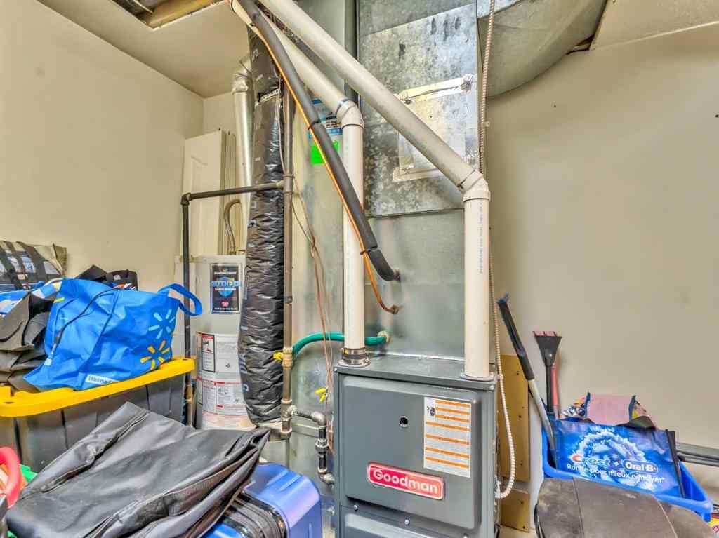 MLS&reg; # A2271240 - 933 & 935 1 Street SW in SW Hill Medicine Hat, Multi-Family Open Houses