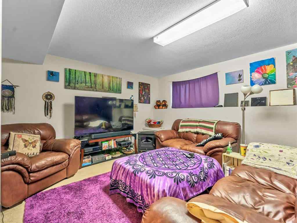 MLS&reg; # A2271240 - 933 & 935 1 Street SW in SW Hill Medicine Hat, Multi-Family Open Houses