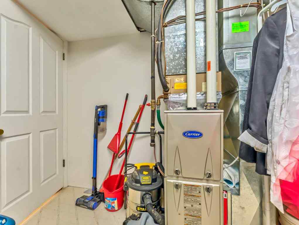 MLS&reg; # A2271240 - 933 & 935 1 Street SW in SW Hill Medicine Hat, Multi-Family Open Houses