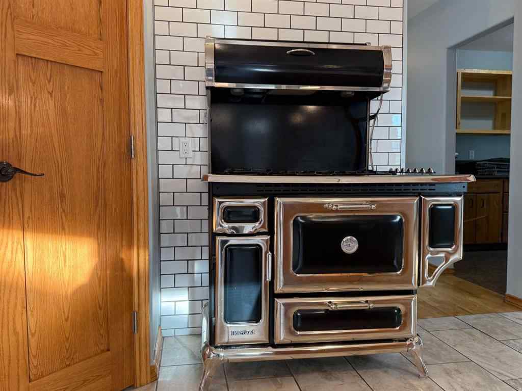 MLS&reg; # A2271244 - 5109 46 Avenue  in Vermilion Vermilion, Residential Open Houses