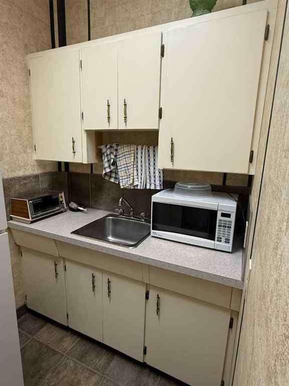 MLS&reg; # A2271245 - Unit #Suite # 20 5125 50 Avenue  in NONE Vermilion, Commercial Open Houses