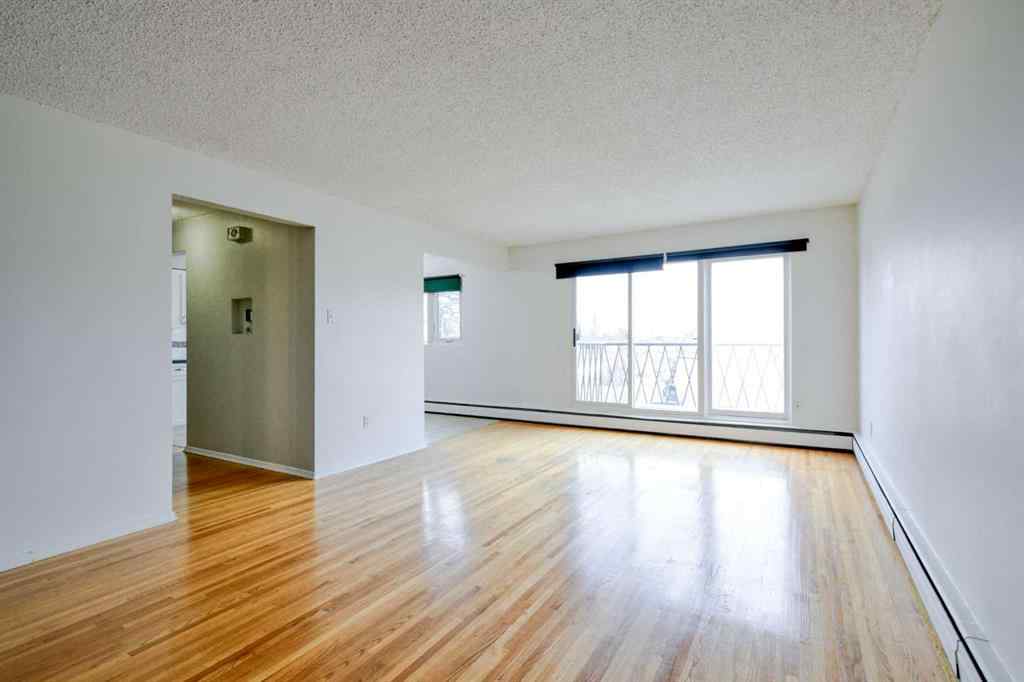 MLS&reg; # A2271248 - 2705 38 Street SW in Glenbrook Calgary, Commercial Open Houses