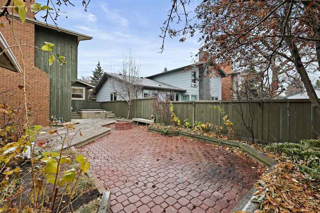 MLS® A2271250 - 27 Sunmount Crescent SE in Sundance Calgary, Residential