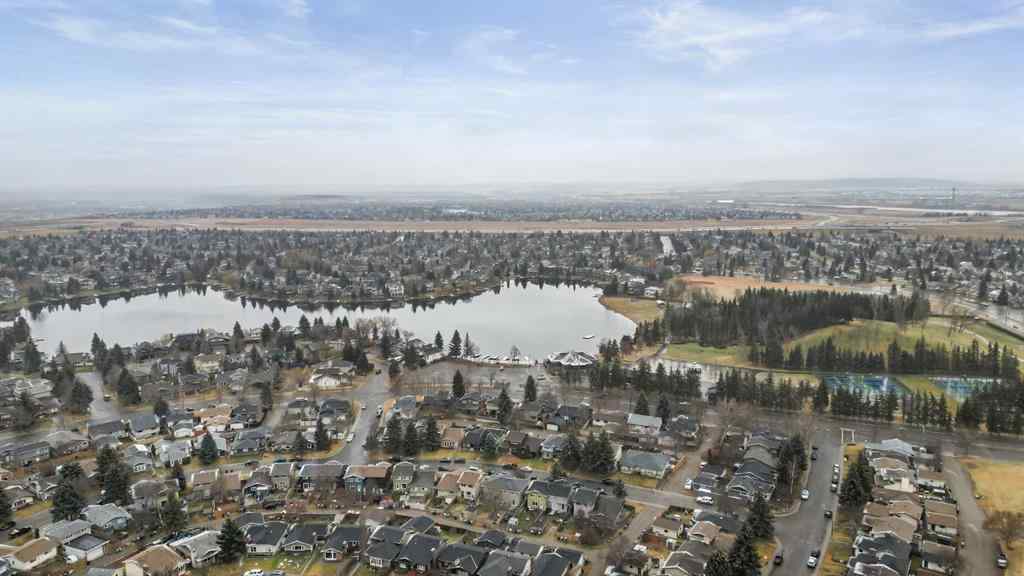 MLS® A2271250 - 27 Sunmount Crescent SE in Sundance Calgary, Residential