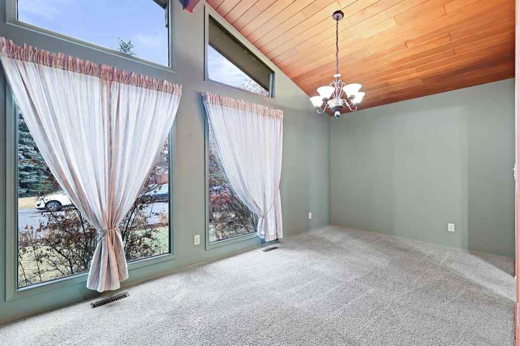 MLS® A2271250 - 27 Sunmount Crescent SE in Sundance Calgary, Residential