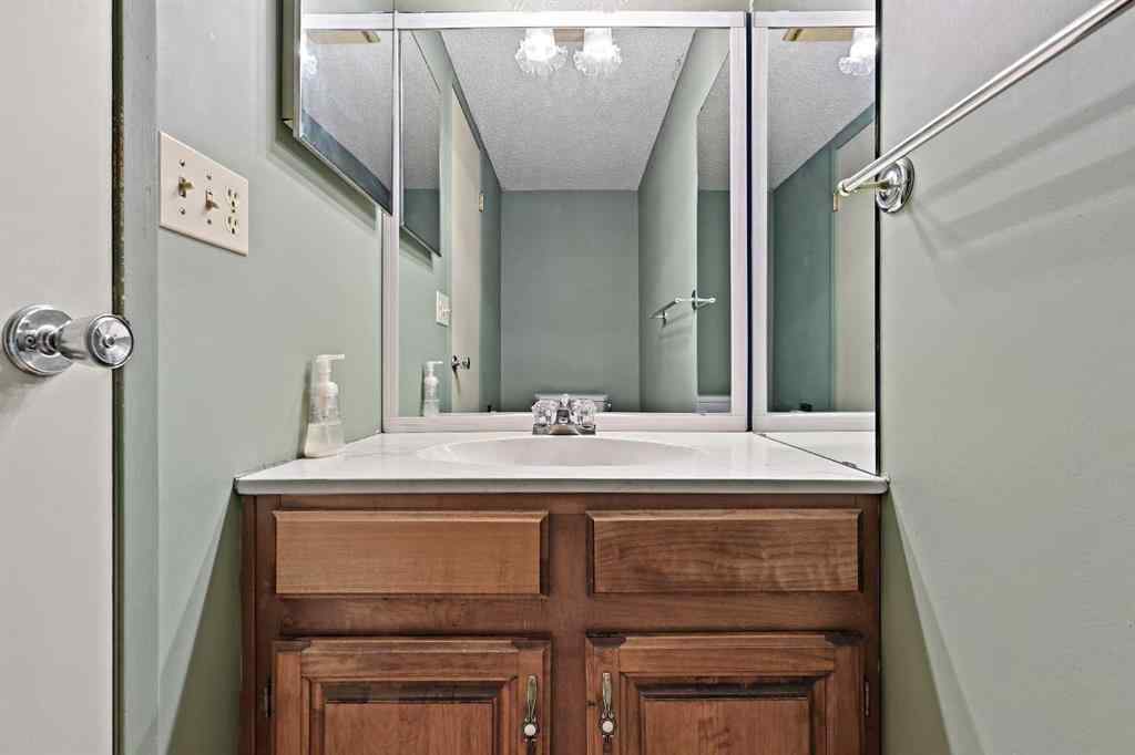 MLS® A2271250 - 27 Sunmount Crescent SE in Sundance Calgary, Residential