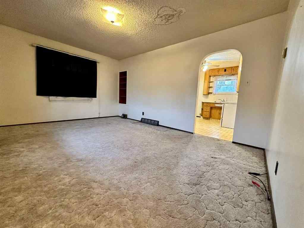 MLS&reg; # A2271253 - 925 15 Street  in NONE Wainwright, Residential Open Houses