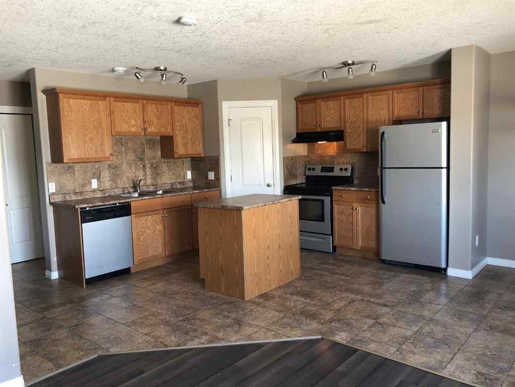 MLS&reg; # A2271266 - Unit #31 6802 50 Avenue  in Cascades Camrose, Residential Open Houses